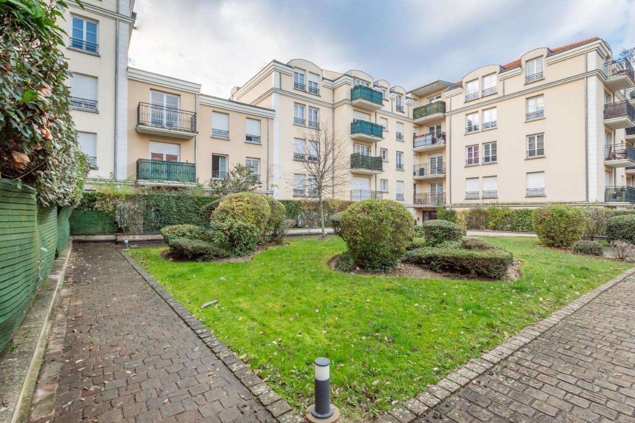 Luxe Flat For 7 - Fairytale Factory Apartman Bussy-Saint-Georges Kültér fotó